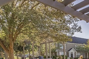 Fortress Grove Apartments Grill